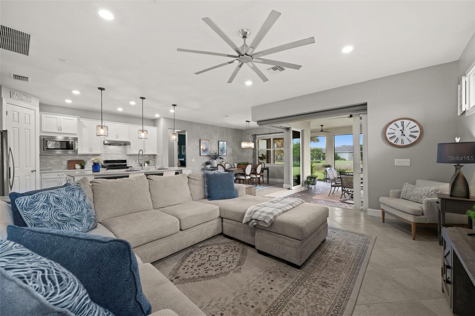 Residential in PUNTA GORDA 5