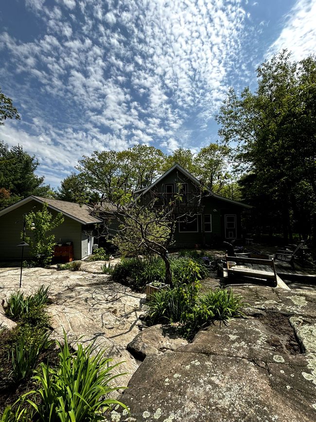 74 Carling Bay Rd W, House other with 2 bedrooms, 2 bathrooms and 4 parking in Nobel ON | Image 9