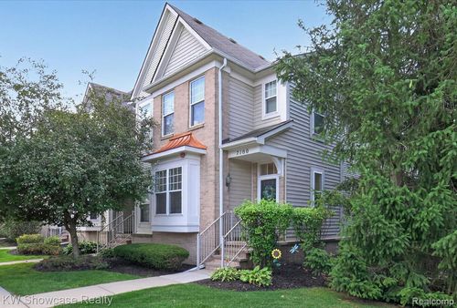 7100 Heron Hills Dr, Wolverine Lake, MI, 48390-1414 | Card Image