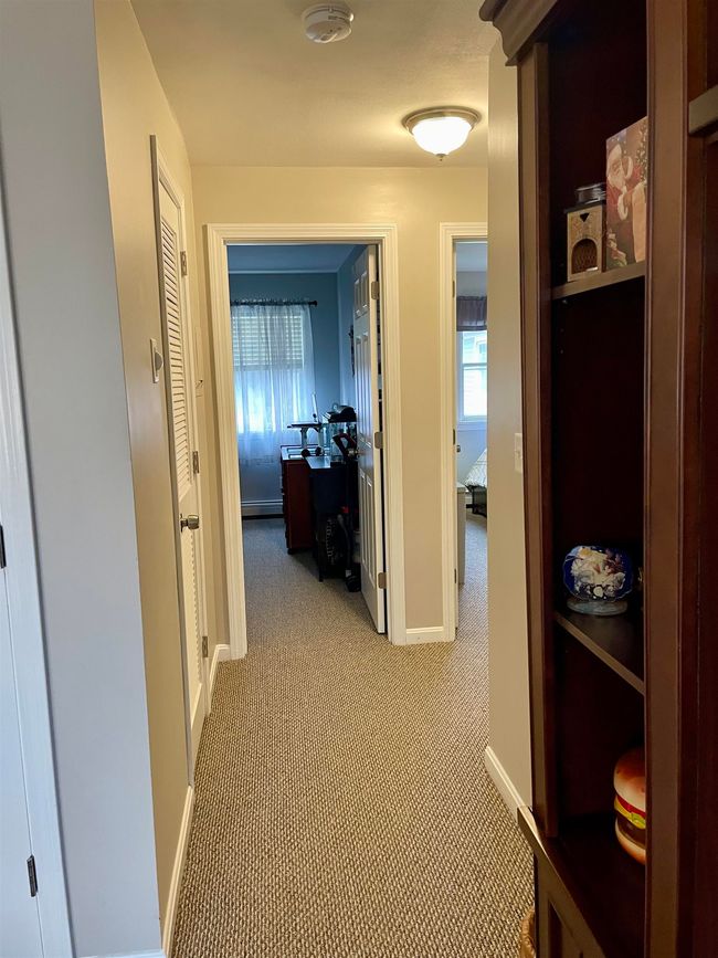APT-503 - 30 Old Dover Rd, Condo with 2 bedrooms, 1 bathrooms and null parking in Rochester NH | Image 8
