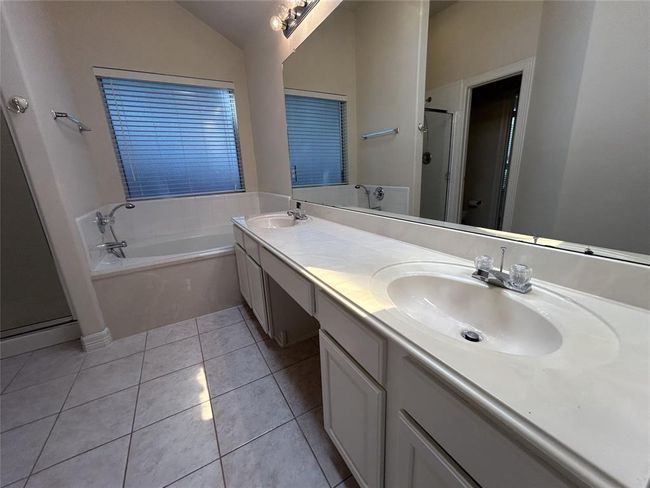 19503 Pinewood Bluff Ln, House other with 3 bedrooms, 2 bathrooms and 2 parking in Humble TX | Image 27