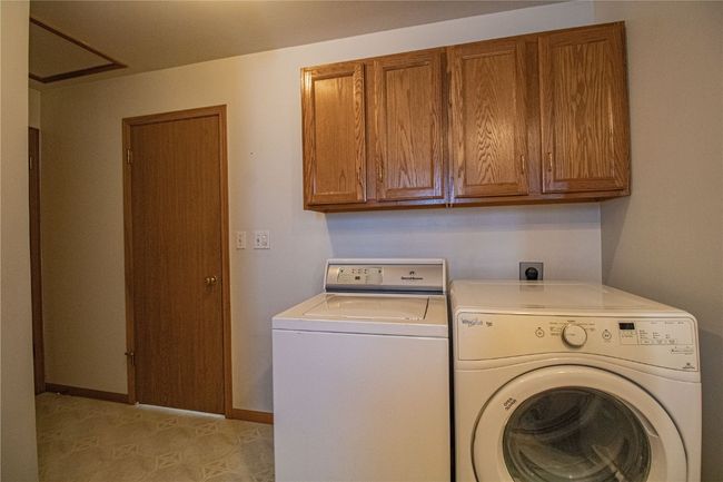 303 W Broadway St, House other with 3 bedrooms, 3 bathrooms and null parking in Stanwood IA | Image 11