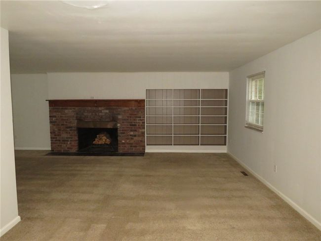 119 Snell Dr, House other with 5 bedrooms, 5 bathrooms and 2 parking in Coraopolis PA | Image 10