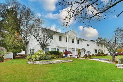 11 Joy Dr, New Hyde Park, NY, 11040-1108 | Card Image