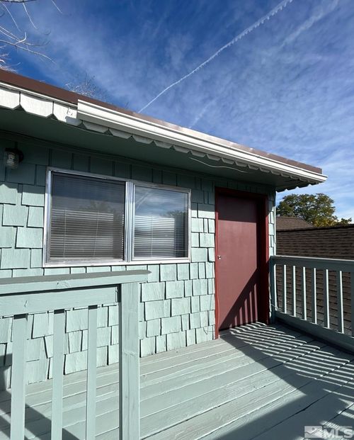 621 1/2 6th St, Sparks, NV, 89431-4024 | Card Image