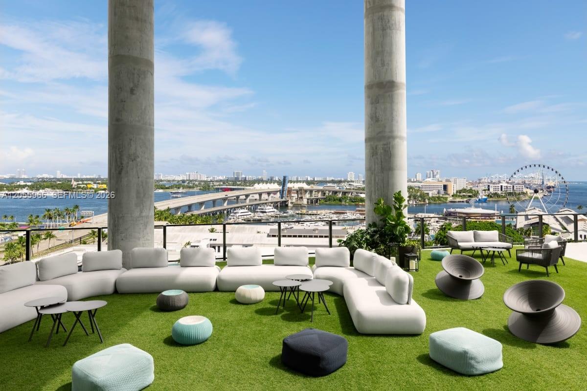 Residential in Miami 2