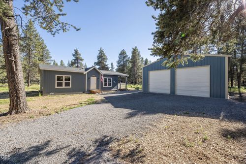 52745 Rainbow Dr, La Pine, OR, 97739-8920 | Card Image