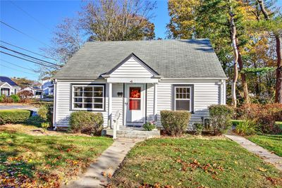 4 Clancy Street, House other with 3 bedrooms, 1 bathrooms and 4 parking in Swansea MA | Image 1