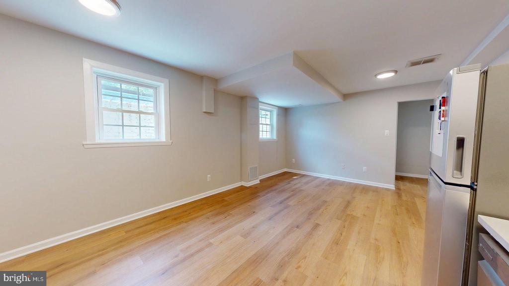 Residential Lease in ARLINGTON 4