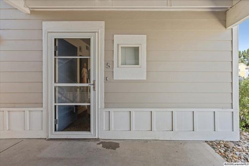 l-5-603 Mitchell St, Laramie, WY, 82072-2274 | Card Image