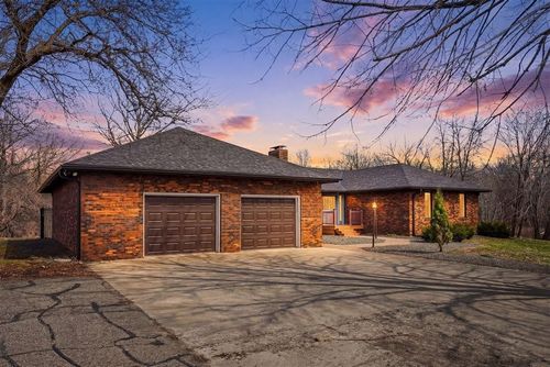 9425 Edgebrook Dr, Northfield, MN, 55057-4782 | Card Image