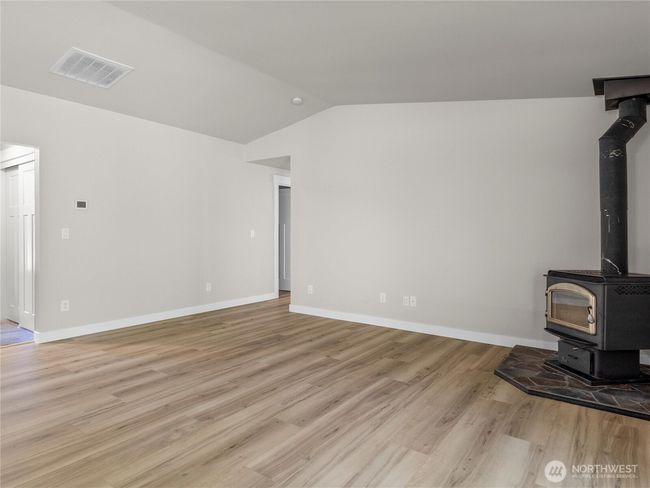 1636 33 Rd Ave Ne, House other with 3 bedrooms, 2 bathrooms and null parking in Olympia WA | Image 6