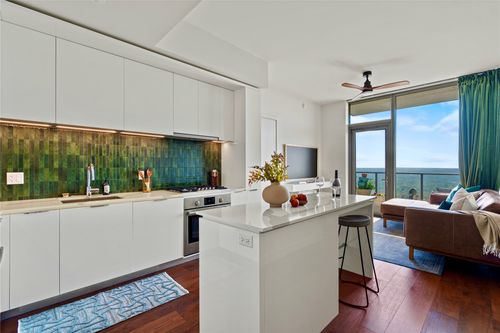 3705-44 East Ave, Austin, TX, 78701 | Card Image