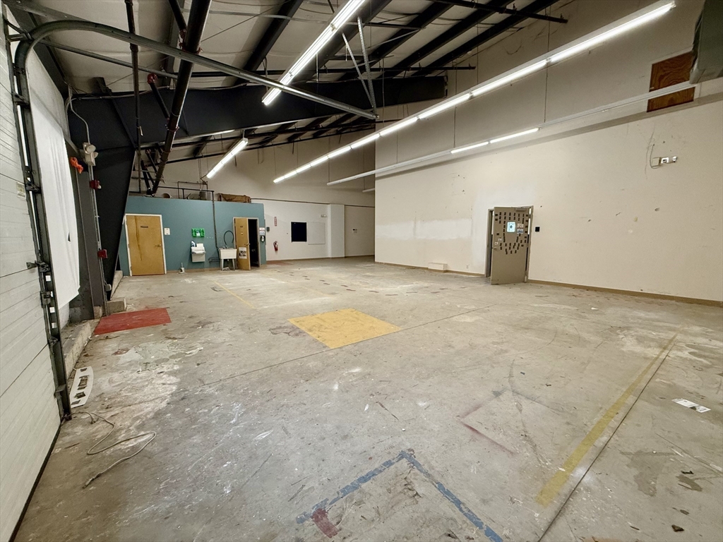 Commercial Lease in Salisbury 4