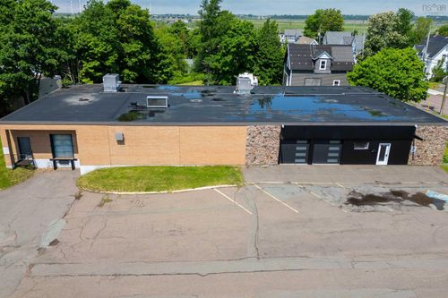26 Laplanche St, Amherst, NS, B4H3G8 | Card Image