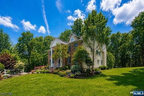 20 Sleepy Hollow Rd, Denville, NJ, 07834-9320 | Card Image