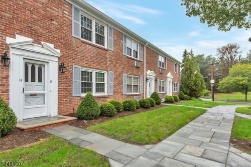 13-66 New England Ave, Summit, NJ, 07901-1851 | Card Image