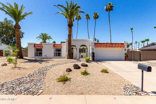 5211 E Winchcomb Dr, Scottsdale, AZ, 85254-2935 | Card Image