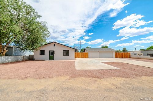 3670 E Devlin Ave, Kingman, AZ, 86409-2206 | Card Image