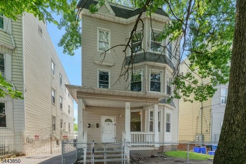 46 Seymour Ave, Newark, NJ, 07108-3288 | Card Image