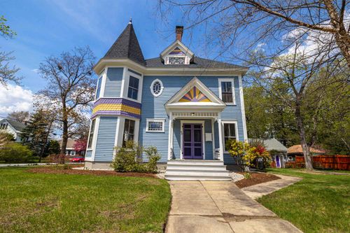 58 Pillsbury St, Concord, NH, 03301-2870 | Card Image