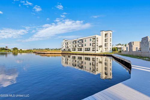 a104-1302 Magnolia St, Gulfport, MS, 39507-4106 | Card Image