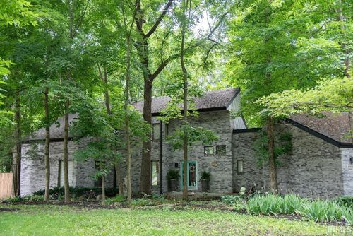 2305 Kensington Way, Muncie, IN, 47304-2484 | Card Image