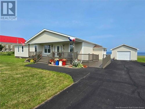 390 Rue Acadie, Grande Anse, NB, E8N1C9 | Card Image