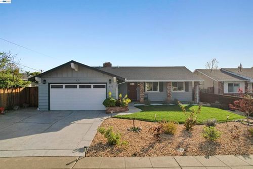 637 Caliente Ave, Livermore, CA, 94550-5307 | Card Image