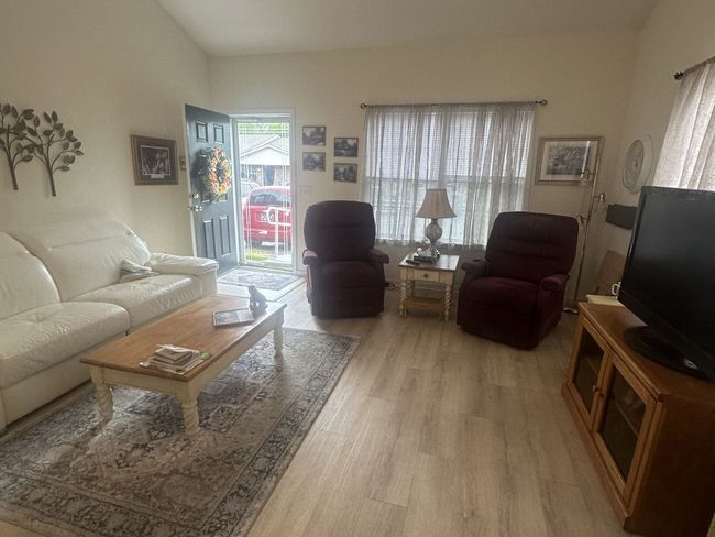 APT-105 - 1040 Charlie Daniels Pkwy, Condo with 2 bedrooms, 2 bathrooms and 3 parking in Mount Juliet TN | Image 4