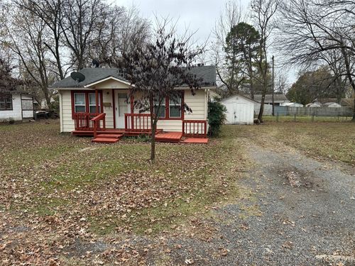 2207 Sallie St, Muskogee, OK, 74403-5934 | Card Image