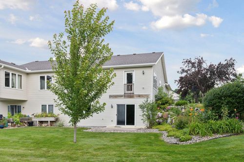 322 Sunfish Ct, Winsted, MN, 55395-1059 | Card Image