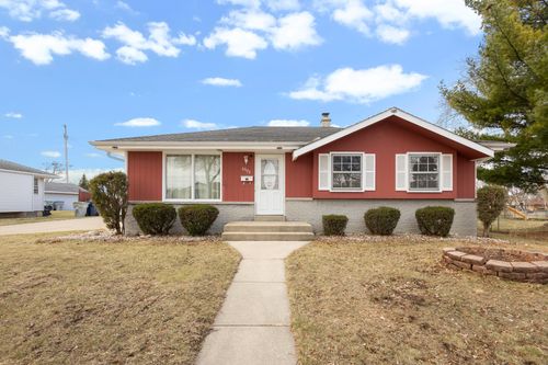 6579 N 66th St, Milwaukee, WI, 53223-5707 | Card Image