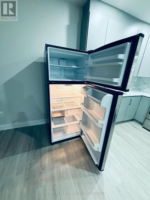 bsmt1-14599 Side Rd, Halton Hills, ON, L7G4S6 | Card Image