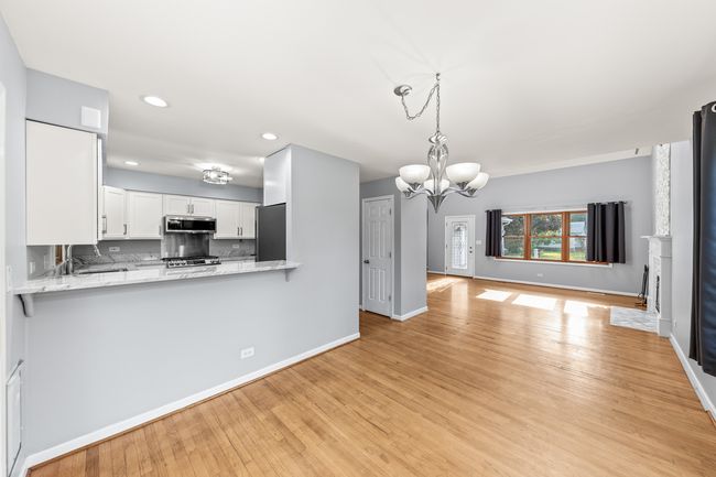 4508 Dorset Ave, House other with 3 bedrooms, 2 bathrooms and 6 parking in Lisle IL | Image 8