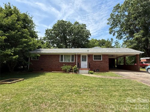 2012 N Deal Avenue, Newton, NC, 28658 | Card Image