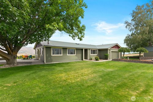 820 Summit Blvd, Manson, WA, 98831-9684 | Card Image