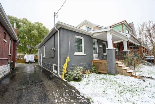 26 Lottridge St, Hamilton, ON, L8L6T5 | Card Image