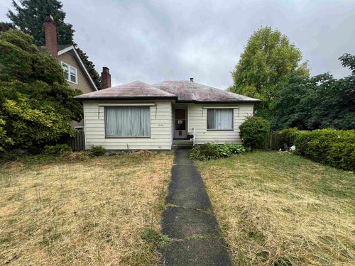 1224 Sixth Ave, New Westminster, BC, V3M2C2 | Card Image