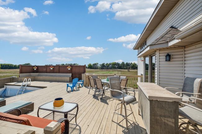 Gigantic Entertainment Deck | Image 10