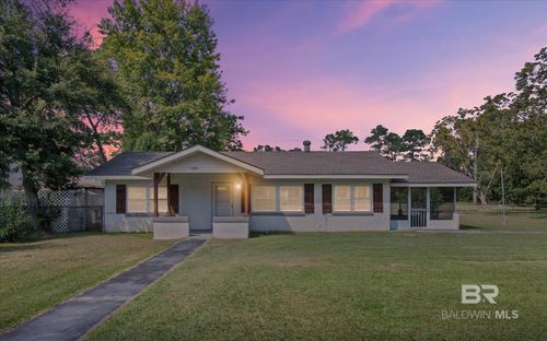 420 W Orange Ave, Foley, AL, 36535-1910 | Card Image