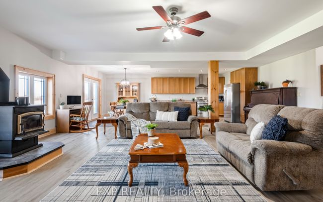295089 8th Line, House other with 4 bedrooms, 2 bathrooms and 10 parking in Amaranth ON | Image 11