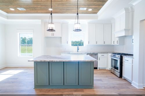 24162 Red Tail Lane, Denham Springs, LA, 70726 | Card Image