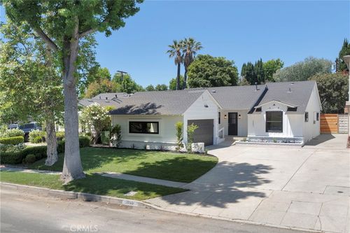 6053 Atoll Ave, Valley Glen, CA, 91401-3105 | Card Image