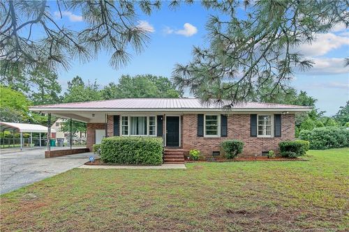 4914 Pinewood Dr, Hope Mills, NC, 28348-8878 | Card Image