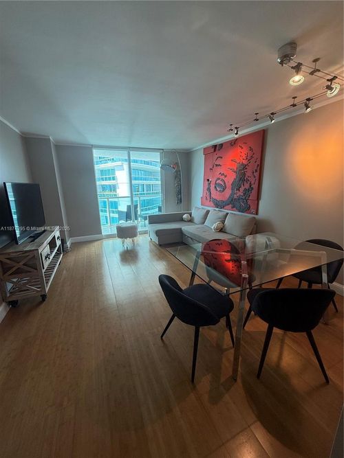 508-2101 Brickell Ave, Miami, FL, 33129-2102 | Card Image