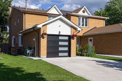 4063 Dursley Cres, House attached with 3 bedrooms, 4 bathrooms and 3 parking in Mississauga ON | Image 1