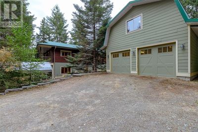 933 Middlegate Rd, House other with 4 bedrooms, 3 bathrooms and 5 parking in Errington BC | Image 2