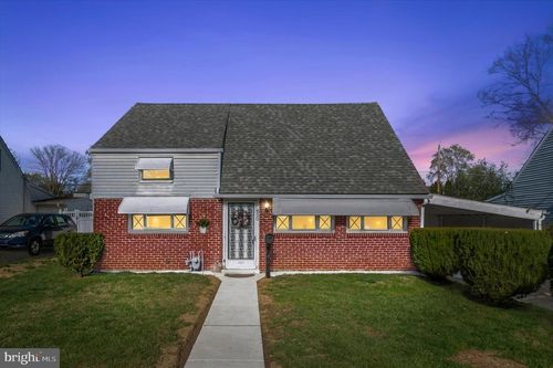 850 Bobwhite Ln, SECANE, PA, 19018-3301 | Card Image