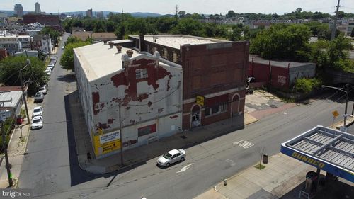 722 Spring St, Reading, PA, 19604-2208 | Card Image